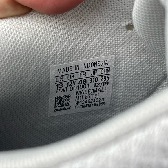 adidas EG3191 Mens Questar Flow Sneakers Shoes Casual   - Size 13 M - Picture 8 of 8